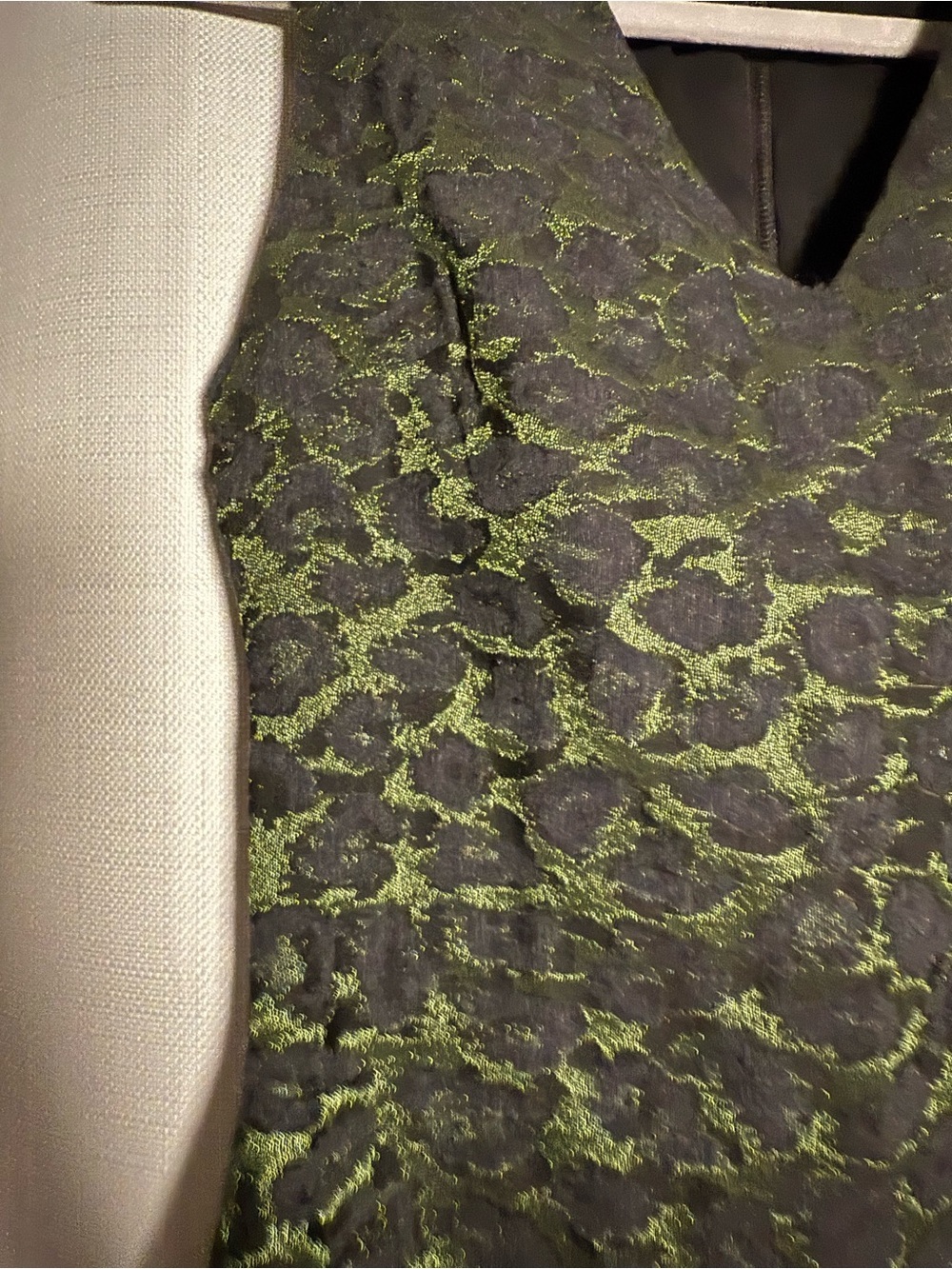 Alice + Olivia Black and Olive Green Jacquard Cheetah Sleeveless Sheath Dress XS - Picture 4 of 8